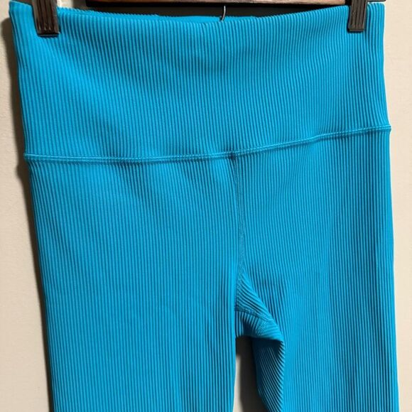 Athleta Elation Rib Tight In Blue- Size Medium - Picture 6 of 7